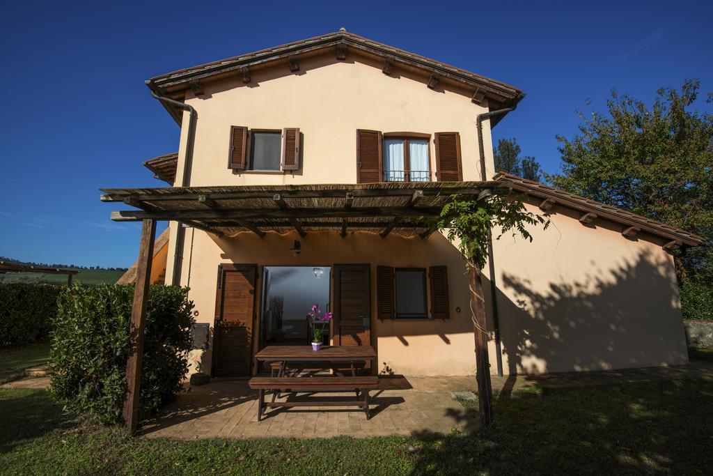 Agriturismo Olmo Bello Capodimonte Exterior foto